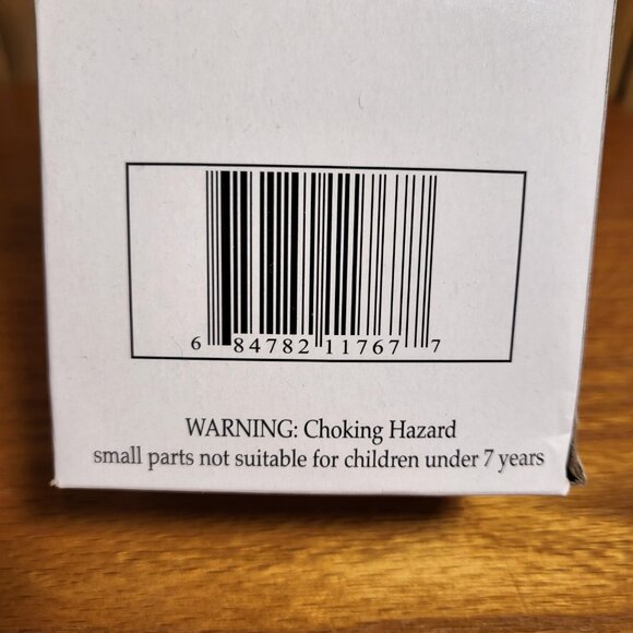 Las Vegas Style Premium Dice Cup with 5 Dice NEW - Picture 4 of 4